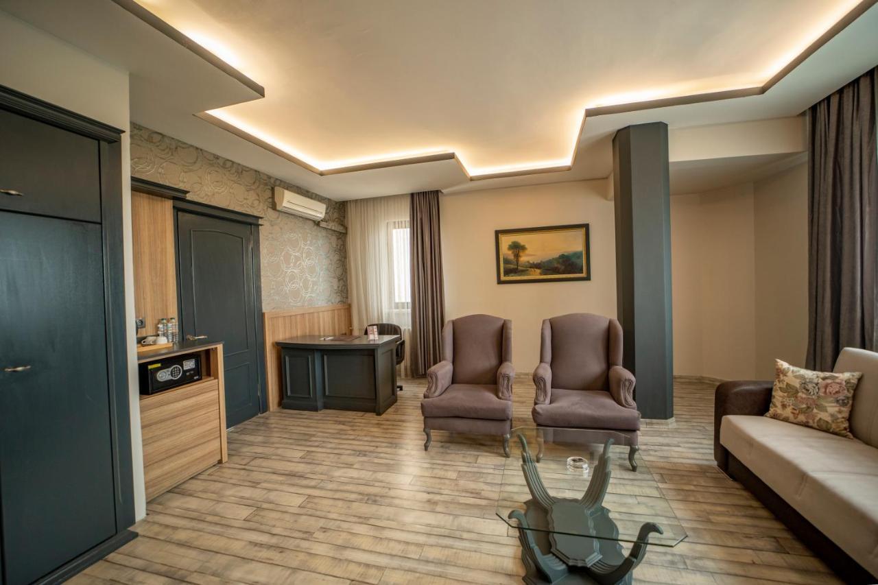 (1300 m²), pokoje: 4, vlastní koupelny: 1, destinace: Trabzon Centrum města Exteriér fotografie